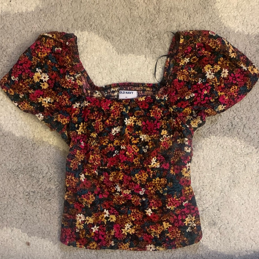 NWOT Old Navy dark floral square neck puff sleeve top smocked back